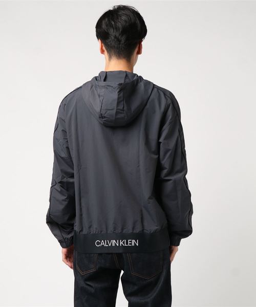 CALVIN KLEIN PERFORMANCE（カルバンクラインパフォーマンス）の「ロゴ 