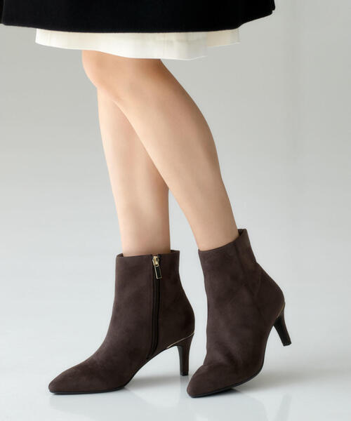 green label relaxing（グリーンレーベルリラクシング）の「◆FFC ポインテッド ショートブーツ(7cmヒール)（ブーツ・レディース・グレー/ブラック/ダークブラウン・MEDIUM/SMALL/LARGE/LL）」の14枚目の写真