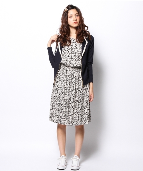 SHIPS for women(シップスフォーウィメン)の「コットンカシミヤ 裏毛ジップパーカ(パーカー・レディース・ホワイト/グレー/ネイビー・38/36)」の7枚目の写真