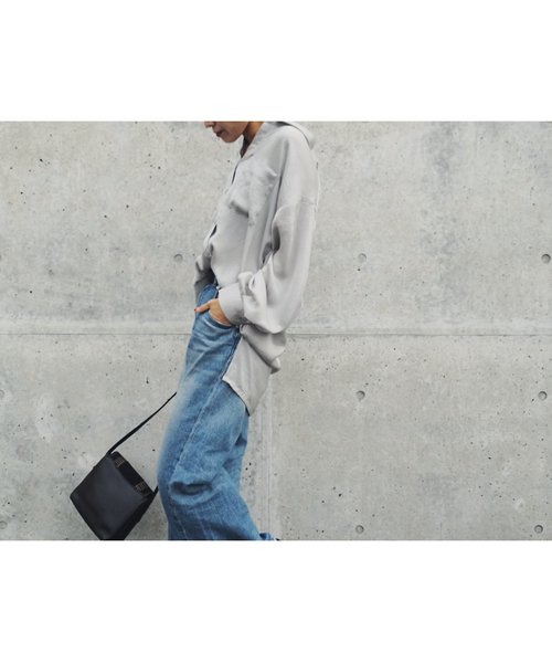 ulu(ウル)の「Vintage satin shirt(シャツ/ブラウス・レディース・グレー/ピンク/キャメル・FREE)」の5枚目の写真