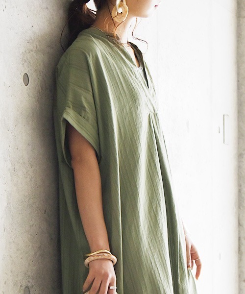 and it_（アンドイット）の「コットンドビースキッパーワンピース（ワンピース・レディース・グレー/グリーン/ブラック/アイボリー/ブラウン・M/L）」の18枚目の写真