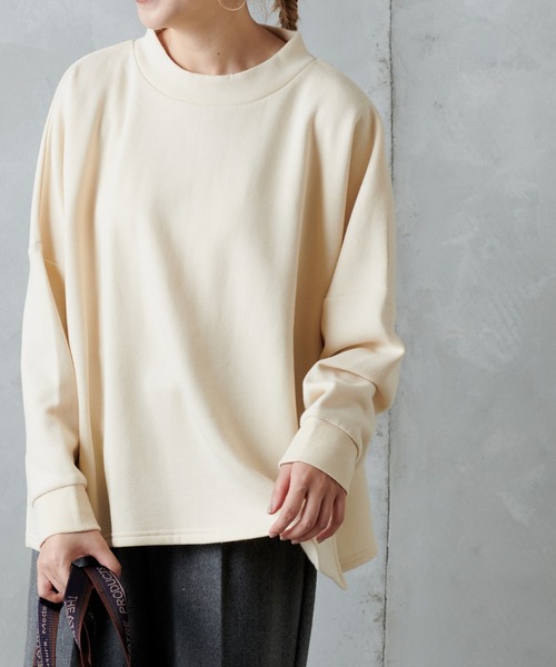 PUAL CE CIN(ピュアルセシン)の「モックネックプルオーバー(Tシャツ/カットソー・レディース・アイボリー/チャコール/ベージュ/グレイッシュベージュ・FREE)」の2枚目の写真
