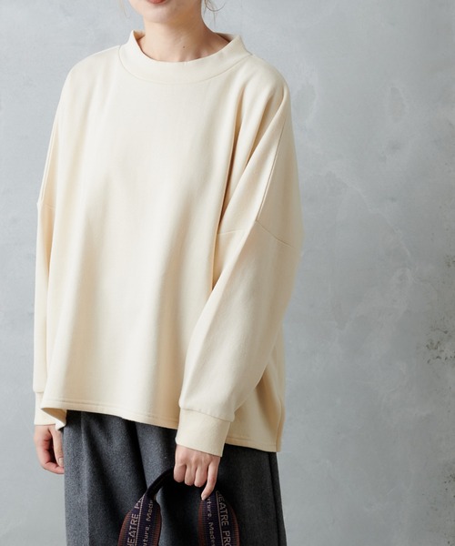 PUAL CE CIN(ピュアルセシン)の「モックネックプルオーバー(Tシャツ/カットソー・レディース・アイボリー/チャコール/ベージュ/グレイッシュベージュ・FREE)」の9枚目の写真