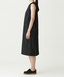 MHL×CANTON ブラックデニム　ノースリーブドレス MHL.（エムエイチエル）の「CANTON LIGHT DENIM（ワンピース