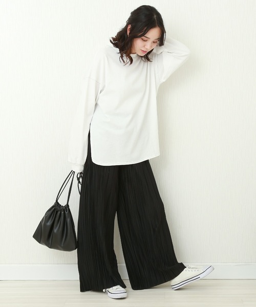 CHARM BERRY TIC(チャームベリーチック)の「ランダムプリーツパンツ(その他パンツ・レディース・ブルー/モカ/アイボリー/ピンク/ブラック・M/L)」の19枚目の写真