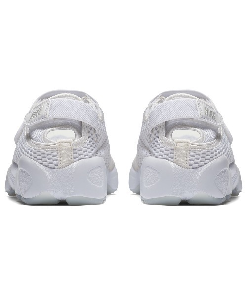 NIKE（ナイキ）の「【NIKE】ナイキ ウィメンズ エア リフト ブリーズ（スニーカー・レディース・ブラック/ホワイト・24/25/23）」の13枚目の写真