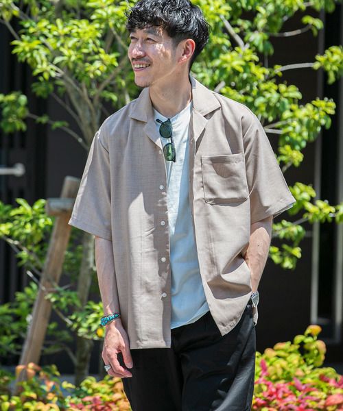 ITEMS URBANRESEARCH（アイテムズ アーバンリサーチ）の「エステルトロ オープンカラー半袖シャツ（シャツ/ブラウス・メンズ・ラベンダー/グレー/ベージュ/チャコールグレー・MEDIUM/LARGE）」の3枚目の写真