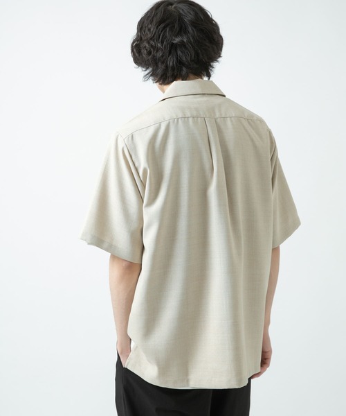 ITEMS URBANRESEARCH（アイテムズ アーバンリサーチ）の「エステルトロ オープンカラー半袖シャツ（シャツ/ブラウス・メンズ・ラベンダー/グレー/ベージュ/チャコールグレー・MEDIUM/LARGE）」の5枚目の写真