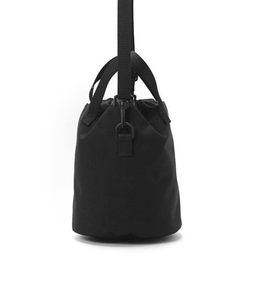 Manhattan Portage(マンハッタンポーテージ)の「Iona Island Shoulder Bag(ショルダーバッグ・メンズ・ブラック・X-SMALL)」の2枚目の写真