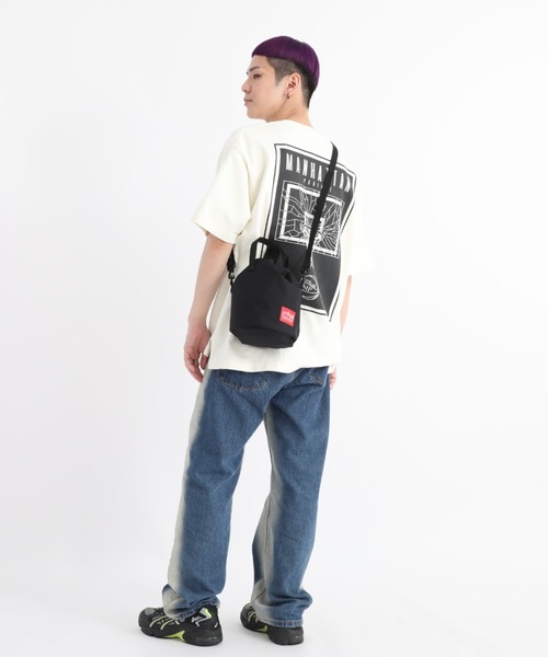 Manhattan Portage(マンハッタンポーテージ)の「Iona Island Shoulder Bag(ショルダーバッグ・メンズ・ブラック・X-SMALL)」の21枚目の写真