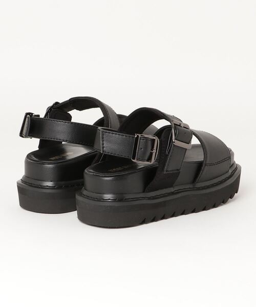 chumchum(チャムチャム)の「chumchum シャークソールスクエアトゥサンダル(サンダル・レディース・ブラック・M/L)」の2枚目の写真