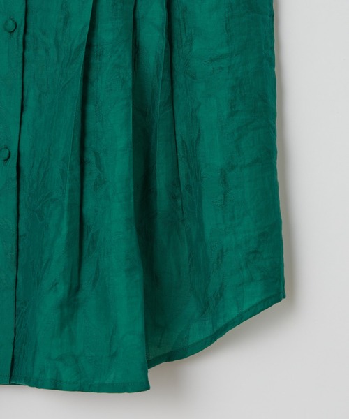 CIAOPANIC(チャオパニック)の「リーフ柄ジャガードノースリーブタックシャツ(シャツ/ブラウス・レディース・ブラック/グリーン・FREE)」の7枚目の写真