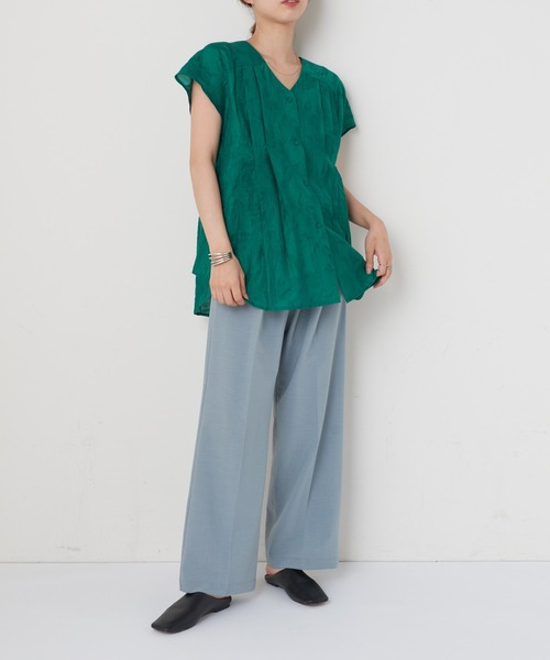 CIAOPANIC(チャオパニック)の「リーフ柄ジャガードノースリーブタックシャツ(シャツ/ブラウス・レディース・ブラック/グリーン・FREE)」の12枚目の写真