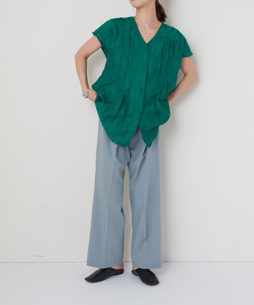 CIAOPANIC(チャオパニック)の「リーフ柄ジャガードノースリーブタックシャツ(シャツ/ブラウス・レディース・ブラック/グリーン・FREE)」の13枚目の写真