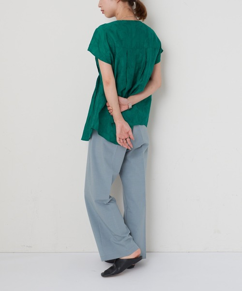 CIAOPANIC(チャオパニック)の「リーフ柄ジャガードノースリーブタックシャツ(シャツ/ブラウス・レディース・ブラック/グリーン・FREE)」の14枚目の写真