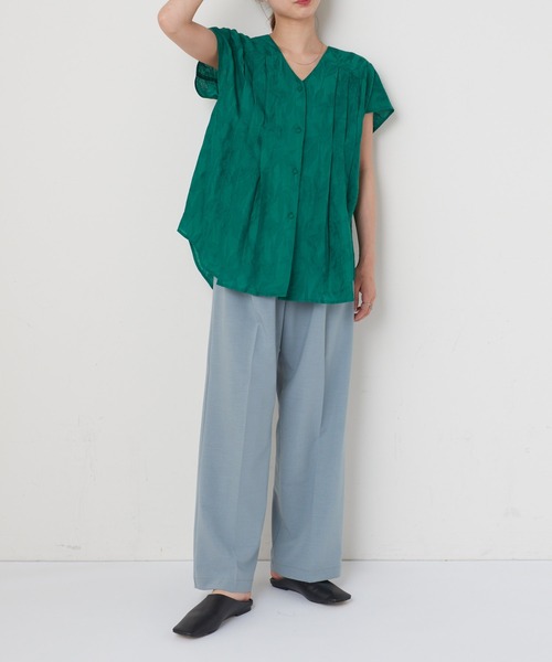 CIAOPANIC(チャオパニック)の「リーフ柄ジャガードノースリーブタックシャツ(シャツ/ブラウス・レディース・ブラック/グリーン・FREE)」の16枚目の写真