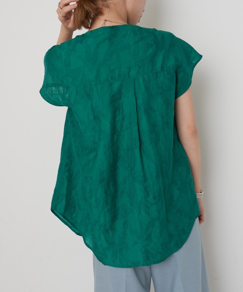 CIAOPANIC(チャオパニック)の「リーフ柄ジャガードノースリーブタックシャツ(シャツ/ブラウス・レディース・ブラック/グリーン・FREE)」の10枚目の写真