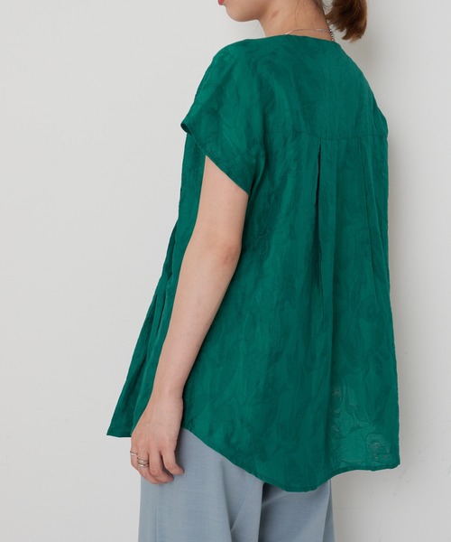 CIAOPANIC(チャオパニック)の「リーフ柄ジャガードノースリーブタックシャツ(シャツ/ブラウス・レディース・ブラック/グリーン・FREE)」の11枚目の写真