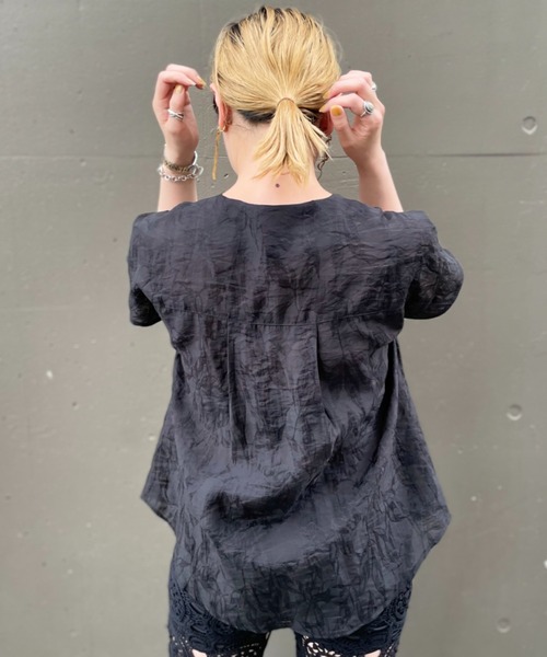 CIAOPANIC(チャオパニック)の「リーフ柄ジャガードノースリーブタックシャツ(シャツ/ブラウス・レディース・ブラック/グリーン・FREE)」の19枚目の写真