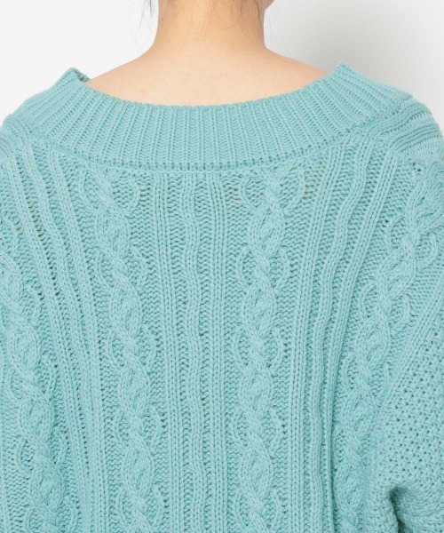 JEANASIS(ジーナシス)の「ダメージケーブルBIGVニット/958383(ニット/セーター・レディース・アイボリー/ブラック/ブルー・FREE)」の11枚目の写真