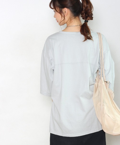 Crisp yours(クリスプユアーズ)の「【WEB限定】”stonehill”フットボールTシャツ(Tシャツ/カットソー・レディース・ネイビー/ブラウン/ブルー/アイボリー・FREE)」の10枚目の写真