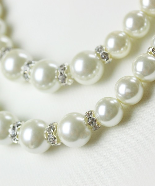 Kana（カナ）の「パール ロンデルビジュー 2連 ネックレス パーティー 結婚式 お呼ばれ オケージョン（ネックレス・レディース・ホワイト・フリー）」の4枚目の写真
