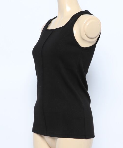 Lugnoncure(ルノンキュール)の「スクエアネックタンクトップ(タンクトップ・レディース・ブラウン/ブラック/ベージュ・フリ-)」の4枚目の写真