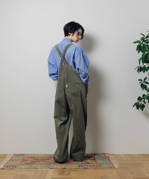 MUHET（ミュエータ）の「レギュラーカラービッグシャツ（シャツ/ブラウス・レディース・ベージュ/オフホワイト/サックスブルー/グリーン・SMALL/MEDIUM/LARGE）」の15枚目の写真