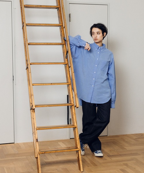 MUHET（ミュエータ）の「レギュラーカラービッグシャツ（シャツ/ブラウス・レディース・ベージュ/オフホワイト/サックスブルー/グリーン・SMALL/MEDIUM/LARGE）」の16枚目の写真