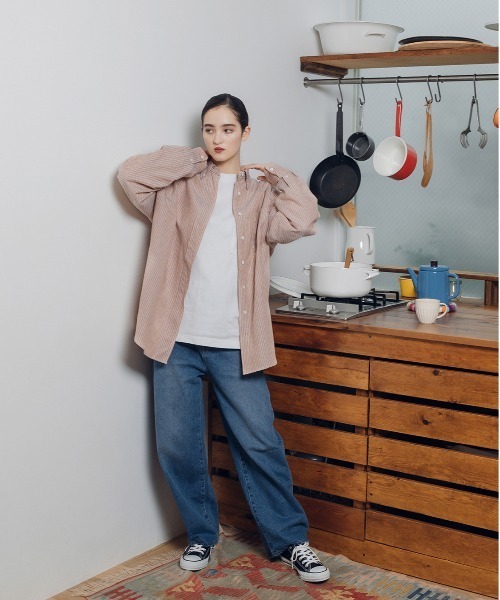 MUHET（ミュエータ）の「レギュラーカラービッグシャツ（シャツ/ブラウス・レディース・ベージュ/オフホワイト/サックスブルー/グリーン・SMALL/MEDIUM/LARGE）」の8枚目の写真