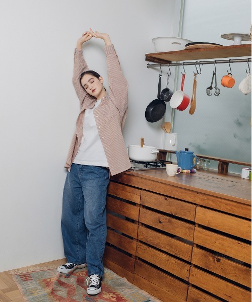 MUHET（ミュエータ）の「レギュラーカラービッグシャツ（シャツ/ブラウス・レディース・ベージュ/オフホワイト/サックスブルー/グリーン・SMALL/MEDIUM/LARGE）」の9枚目の写真