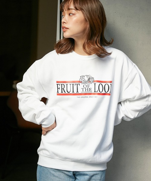 FRUIT OF THE LOOM(フルーツオブザルーム)の「SOUVENIRトレーナー / ブランドロゴ / ユニセックス / カジュアル(スウェット・メンズ・ホワイト/ブラック/ネイビー/グレー・M/XL/L)」の2枚目の写真
