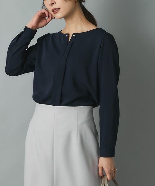 RIVE DROITE（リヴドロワ）の「女性らしい上品シルエットが魅力　フロントパーツブラウス（シャツ/ブラウス・レディース・アイボリー/ピンクベージュ/カーキ/ネイビー・38）」の3枚目の写真