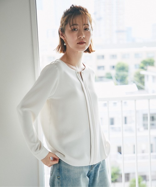 RIVE DROITE（リヴドロワ）の「女性らしい上品シルエットが魅力　フロントパーツブラウス（シャツ/ブラウス・レディース・アイボリー/ピンクベージュ/カーキ/ネイビー・38）」の17枚目の写真