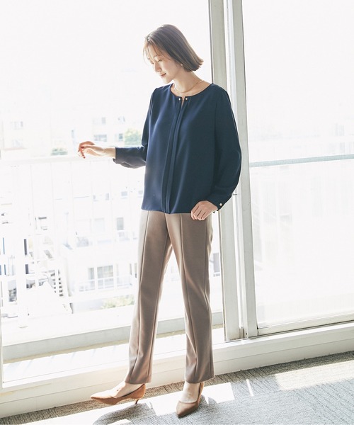 RIVE DROITE（リヴドロワ）の「女性らしい上品シルエットが魅力　フロントパーツブラウス（シャツ/ブラウス・レディース・アイボリー/ピンクベージュ/カーキ/ネイビー・38）」の18枚目の写真