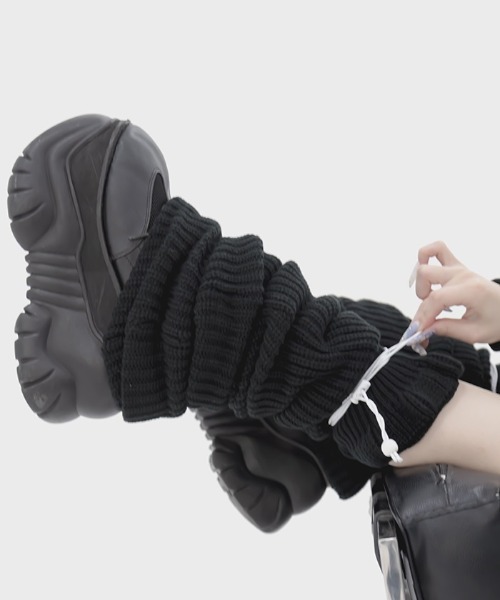 FickleBebe（フィクルベベ）の「ボリュームレッグウォーマー（レッグウォーマー・レディース・ホワイト/ブラック・FREE）」の4枚目の写真