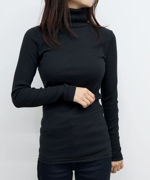 CEMONEMO(セモネモ)の「タートルネック リブカットソー(Tシャツ/カットソー・レディース・ブラック/グリーン/アイボリー/ダークパープル/キャメル/ブルー/オートミール/モカ/マスタード・FREE)」の2枚目の写真