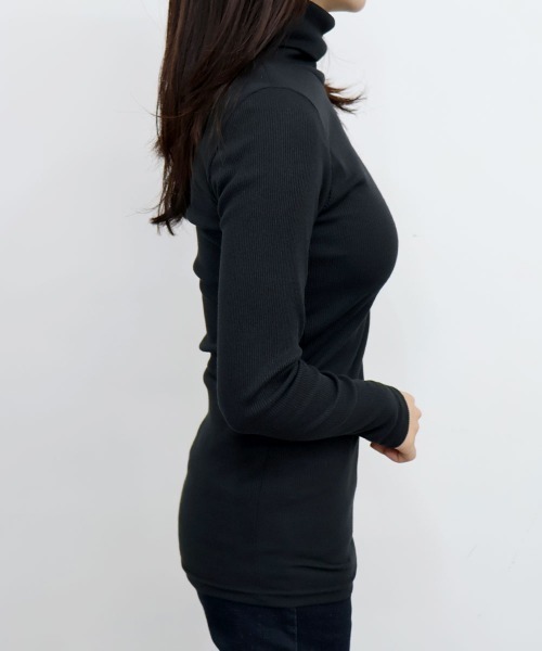 CEMONEMO(セモネモ)の「タートルネック リブカットソー(Tシャツ/カットソー・レディース・ブラック/グリーン/アイボリー/ダークパープル/キャメル/ブルー/オートミール/モカ/マスタード・FREE)」の16枚目の写真