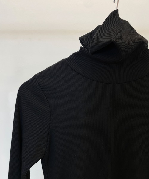 CEMONEMO(セモネモ)の「タートルネック リブカットソー(Tシャツ/カットソー・レディース・ブラック/グリーン/アイボリー/ダークパープル/キャメル/ブルー/オートミール/モカ/マスタード・FREE)」の13枚目の写真