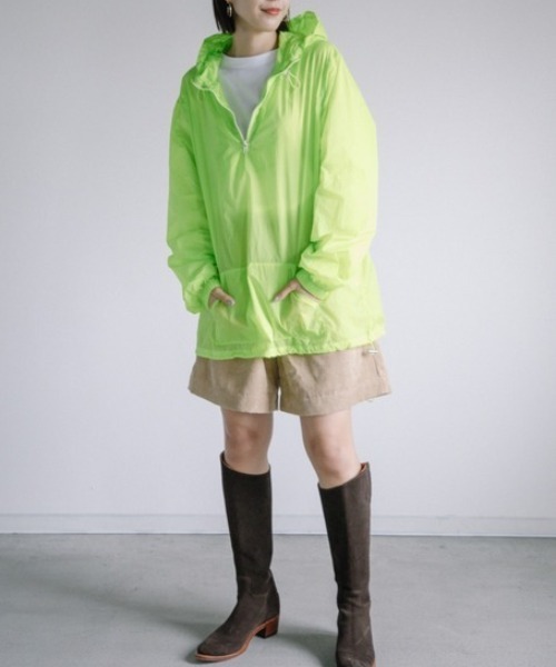 Chaco closet(チャコ クローゼット)の「軽量ナイロンプルオーバーパーカー ポーチ付き(マウンテンパーカー・レディース・ブラック/グレー/イエロー・FREE)」の16枚目の写真