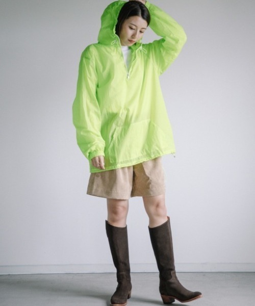 Chaco closet(チャコ クローゼット)の「軽量ナイロンプルオーバーパーカー ポーチ付き(マウンテンパーカー・レディース・ブラック/グレー/イエロー・FREE)」の17枚目の写真