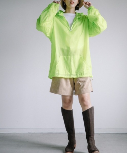 Chaco closet(チャコ クローゼット)の「軽量ナイロンプルオーバーパーカー ポーチ付き(マウンテンパーカー・レディース・ブラック/グレー/イエロー・FREE)」の18枚目の写真