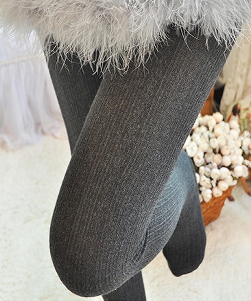 Fun & Daily（ファンアンドデイリー）の「F&D : ケーブル柄・タイツ（タイツ/ストッキング・レディース・ブラック/ワインレッド/マスタード/グレー/チャコールグレー/ブラウン/ホワイト/ネイビー/パープル・FREE）」の13枚目の写真