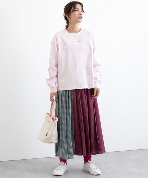 POU DOU DOU（プードゥドゥ）の「USコットン袖プリントロンTee（Tシャツ/カットソー・レディース・ブラック/オフホワイト/ピンク/ブルー・3）」の22枚目の写真