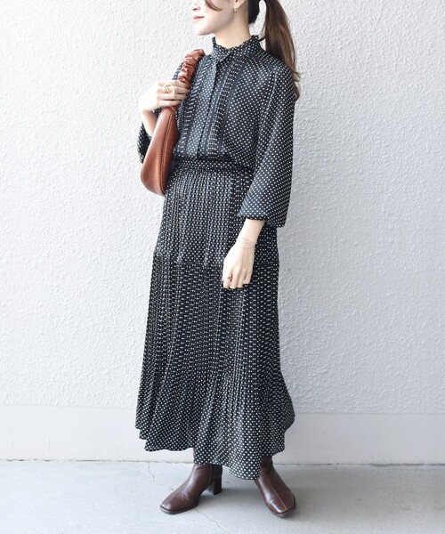 SHIPS(シップス)の「*〈手洗い可能〉ドットフリルピンタックワンピース◇(ワンピース・レディース・ライトブルー/ベージュ/ネイビー/ブラック・MEDIUM/SMALL)」の16枚目の写真
