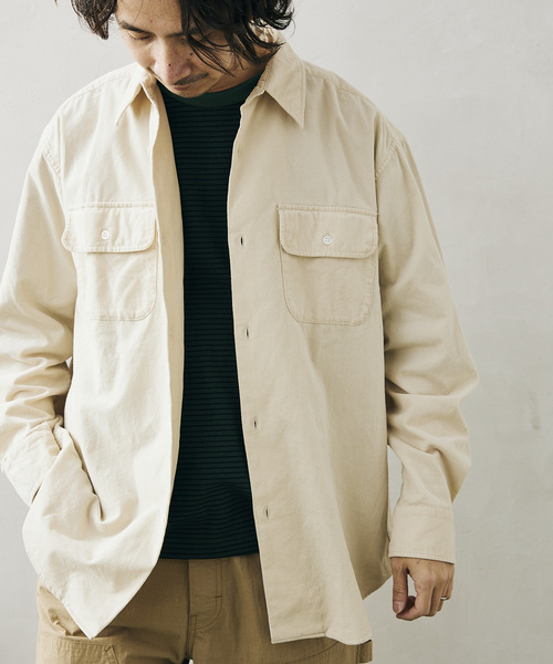 JOURNAL STANDARD relume（ジャーナルスタンダード　レリューム）の「GARMENT DYE ビッグシルエット コーデュロイシャツ（ブルゾン・メンズ・ダークグリーン/ベージュ系その他/ピンク/アイボリー・MEDIUM/LARGE）」の2枚目の写真