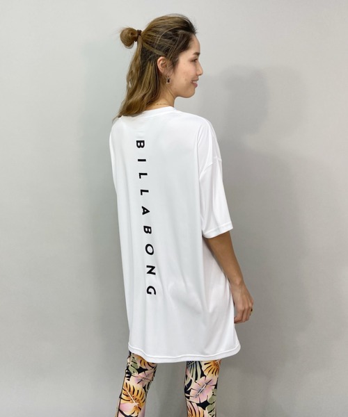 BILLABONG(ビラボン)の「BILLABONG/ビラボン 水陸両用 ビッグシルエットバックプリントラッシュTシャツ BC013-854(Tシャツ/カットソー・レディース・ブルー/ブラック/ホワイト・M)」の1枚目の写真