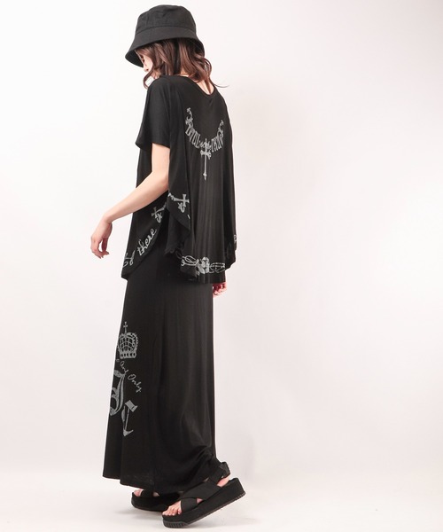 BLACK JACKALL CROWN(ブラックジャッカルクラウン)の「BLACK JACKALL CROWN レーヨン天竺 ロゴプリント ロングスカート(スカート・レディース・ブラック・M)」の18枚目の写真