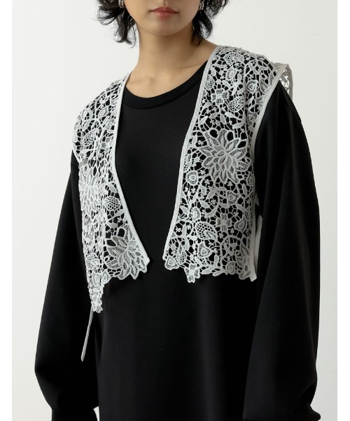 Re:EDIT（リエディ）の「フラワースカラップレースベスト（ベスト・レディース・ホワイト/ブラック・MEDIUM）」の8枚目の写真