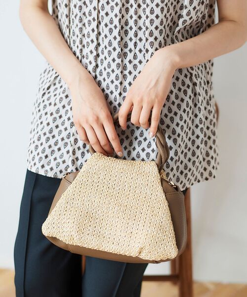 le.coeur blanc（ルクールブラン）の「ツイストハンドル2WAYトート（ショルダーバッグ・レディース・アイボリー・FREE）」の5枚目の写真